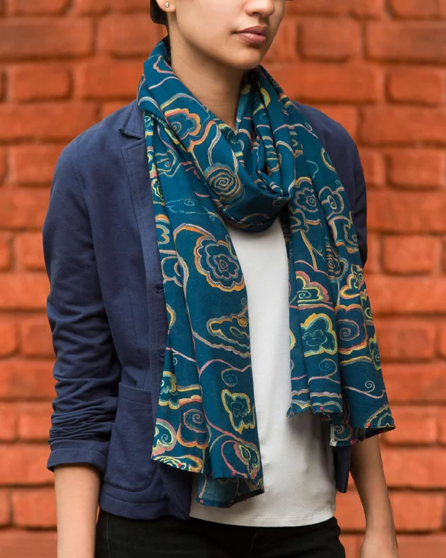 Floating Scarf Modern Men's 