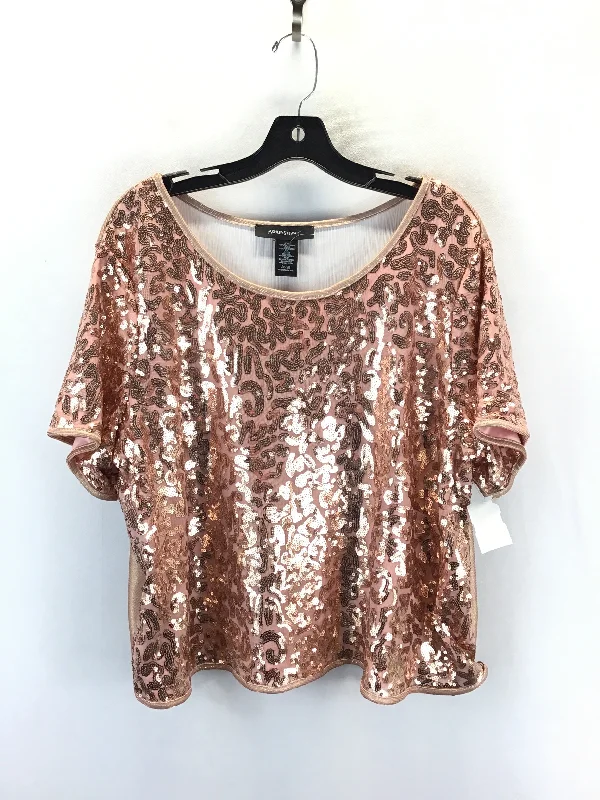 Top Short Sleeve By Ashley Stewart In Rose Gold, Size: 3x Sporty Men's Tennis