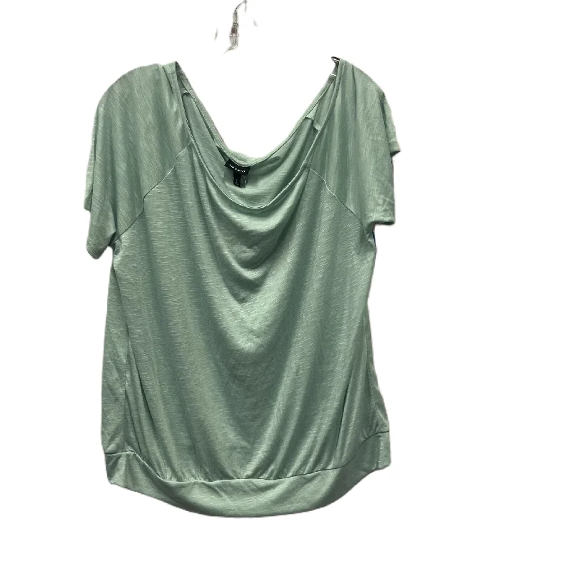 Top Short Sleeve By Torrid In Green, Size: 2x Dynamic Men's Glow