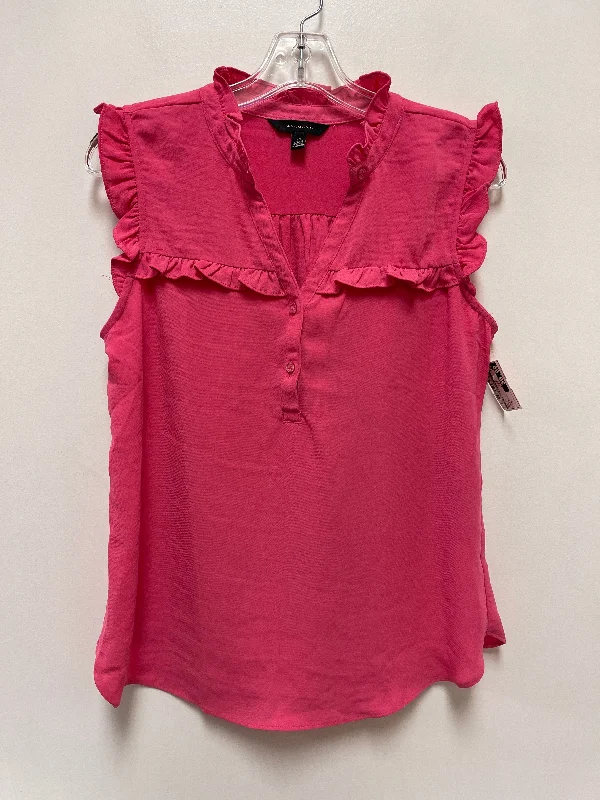 Top Short Sleeve By Clothes Mentor In Pink, Size: S Tailored