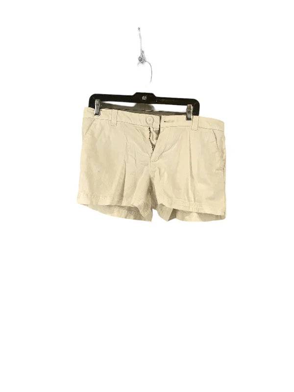 White Shorts Bcg, Size 10 Artistic Men's Hand