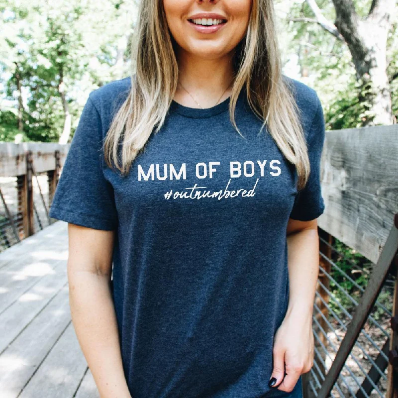 Mum of Boys Hashtag Outnumbered T-Shirt (MRK X) Cozy Men's Winter